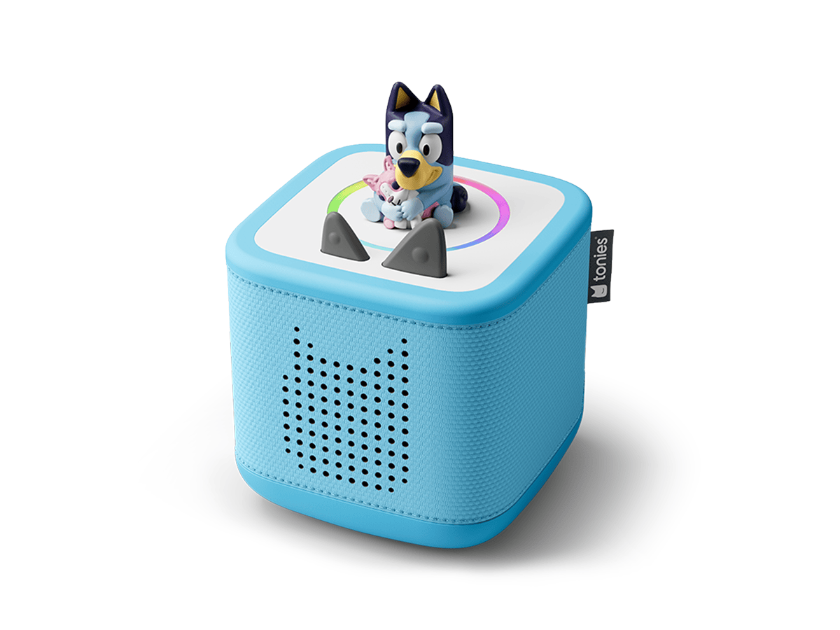 Bluey-Starter-Set-Blue-11004391-TB2Hero1.png