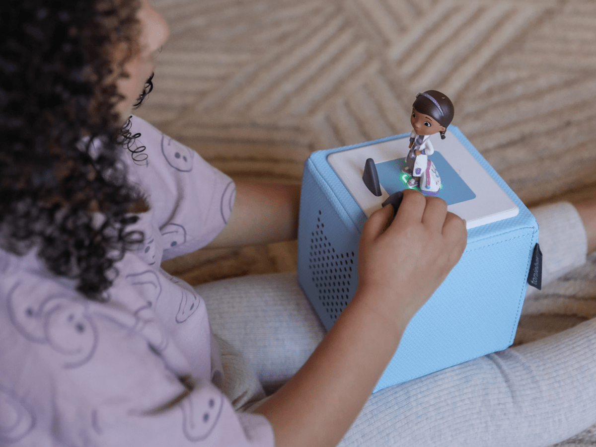 Doc-McStuffins-10001074-TB2LifestyleImage.png