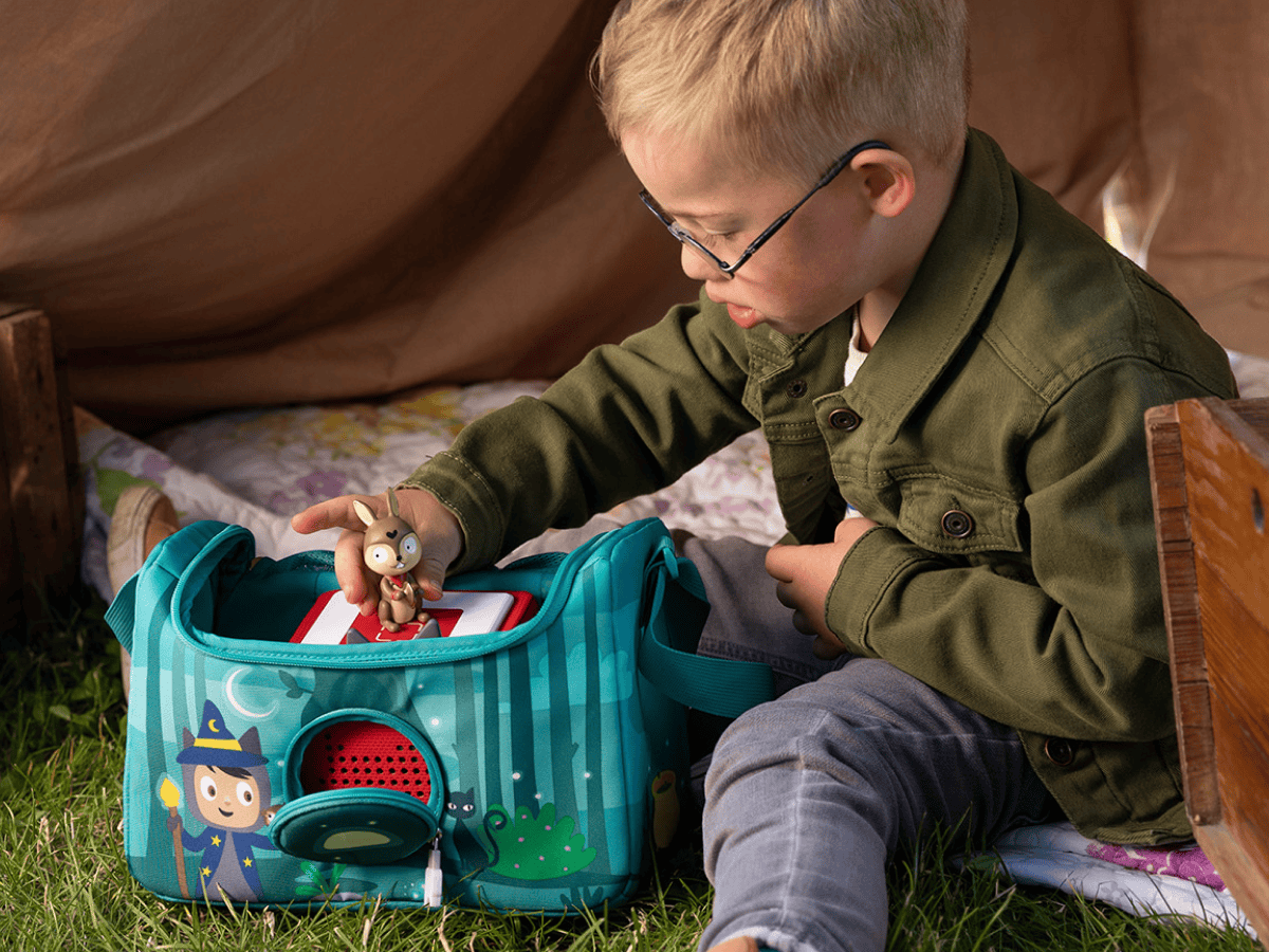 Enchanted-Forest-Listen-Play-Bag-10002425-TB2LifestyleImage.png