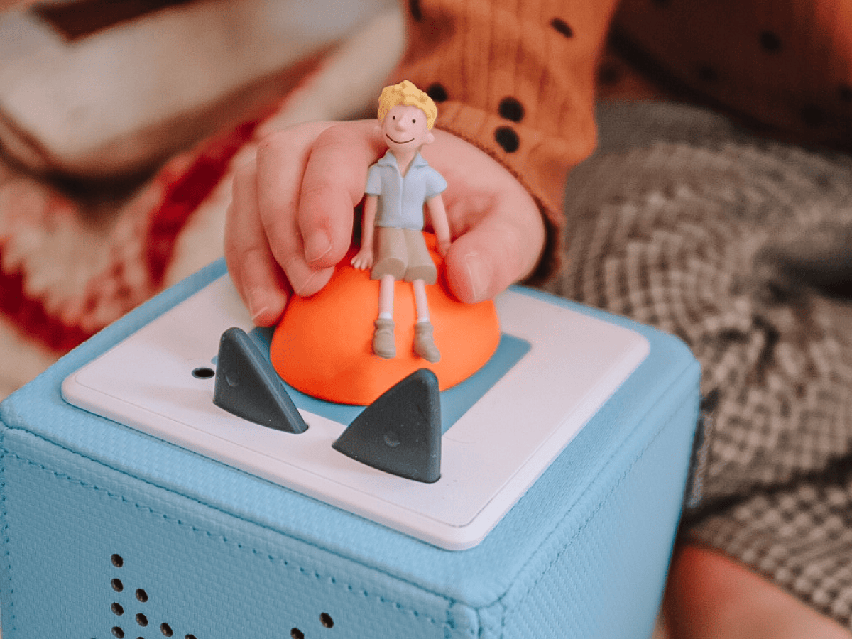 James-the-Giant-Peach-10000788-TB2LifestyleImage.png