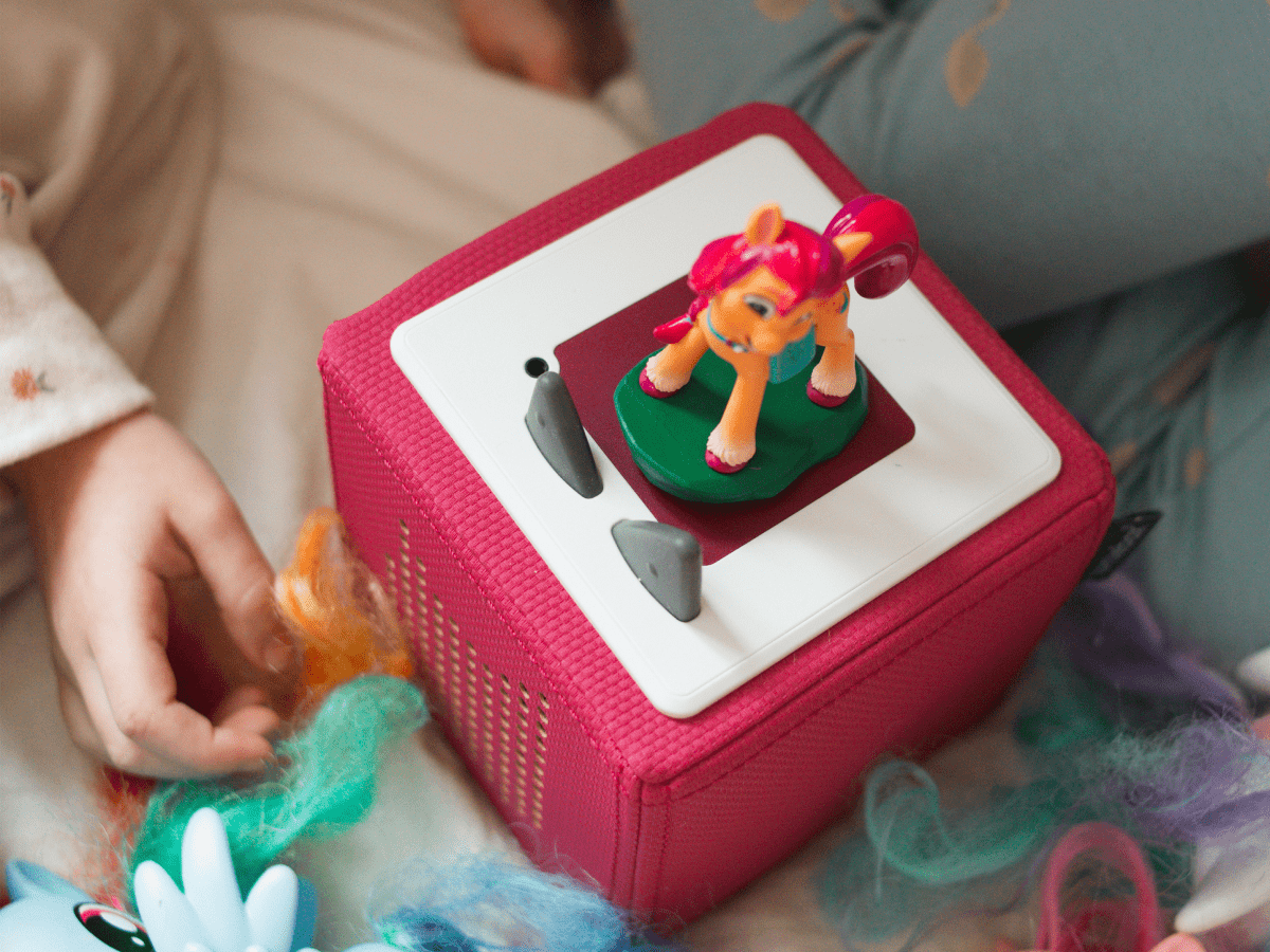 My-Little-Pony-10000626-TB2LifestyleImage.png