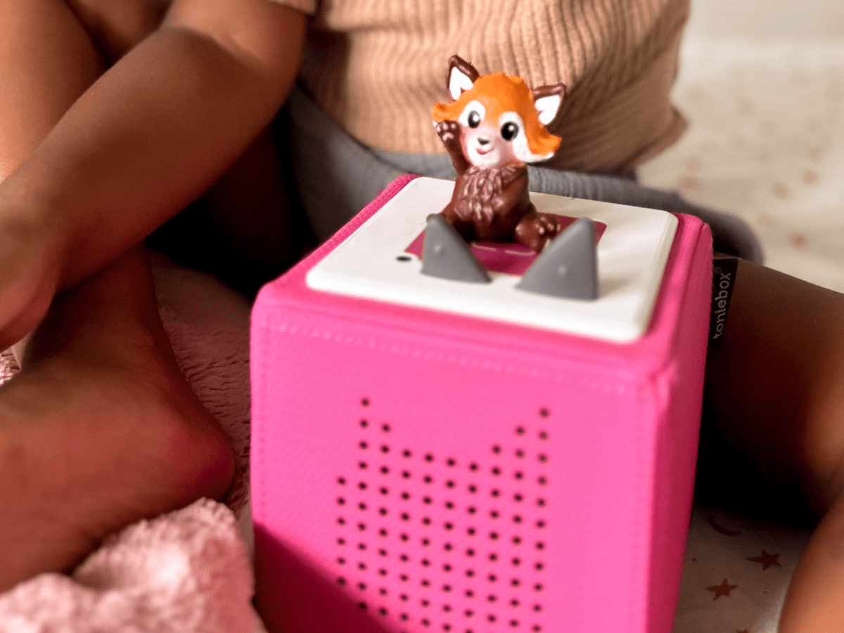 Nina-the-Red-Panda-11000218-TB2LifestyleImage.png