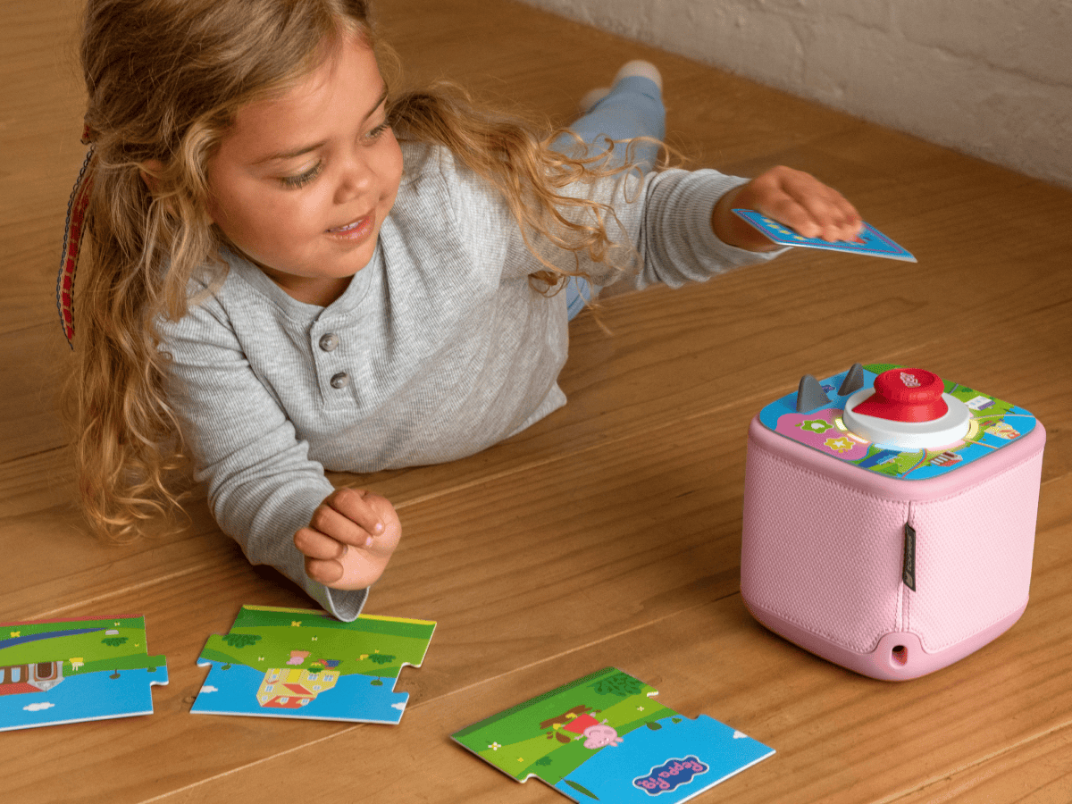 Playdate-With-Peppa-Game-11004383-TB2LifestyleImage.png