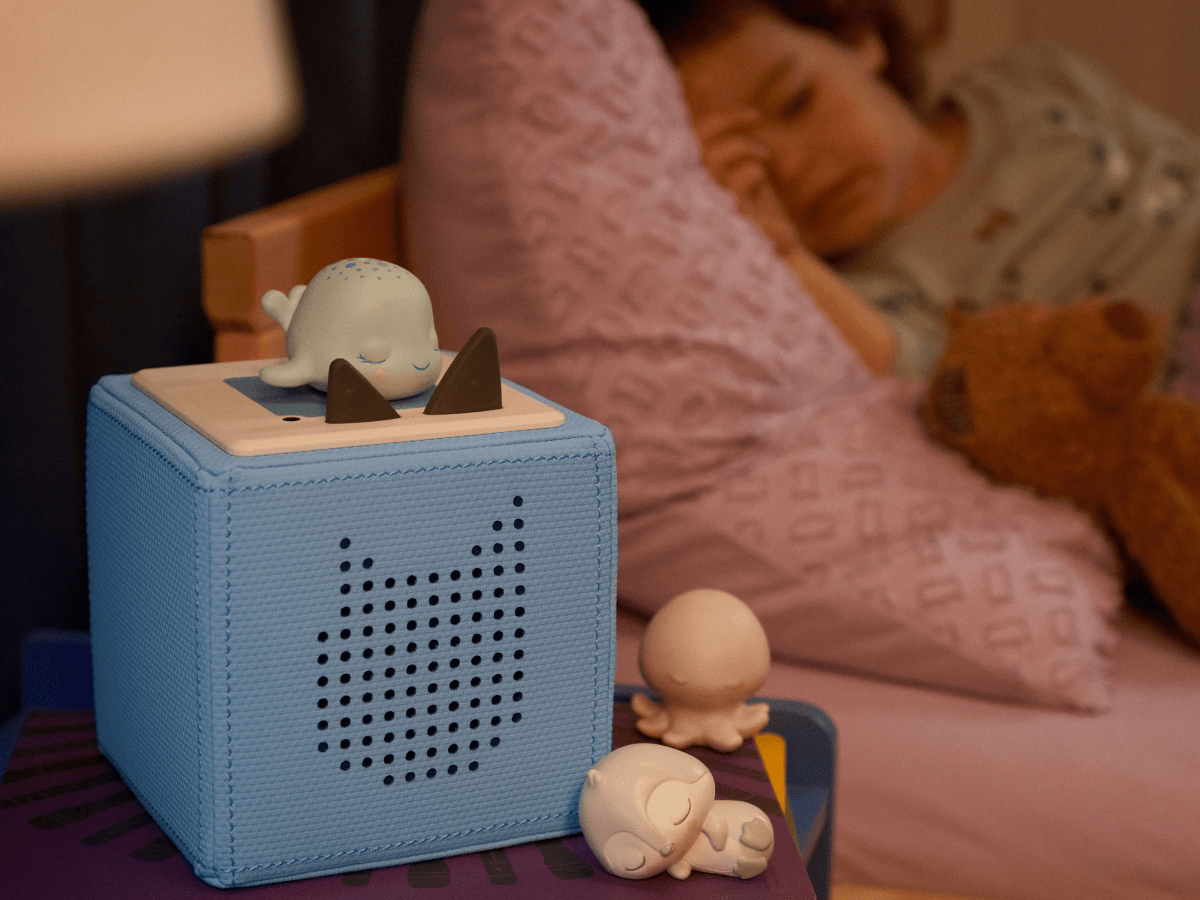 Sleepy-Penguin-11001621-TB2LifestyleImage.png